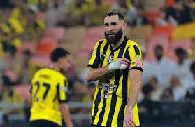 连娶三位女徒弟，将奥运冠军沦为主妇，毁掉运动员人生的他有多夸张？